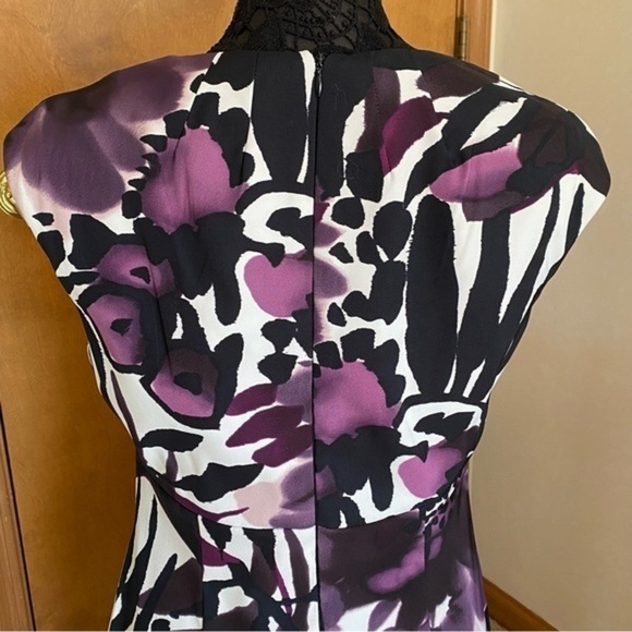 Connected apparel black purple floral sweetheart neckline sleeveless midi dress - Picture 6 of 11